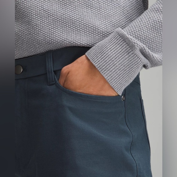 Lululemon ABC Utilitech Lightweight Pants - Size 34 x 29 - Picture 11 of 11